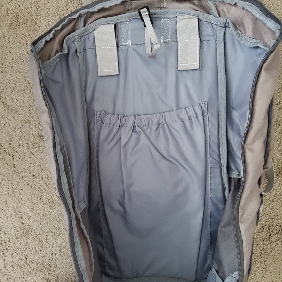 Cabela's Endicott 45L Backpack - Picture 3 of 4